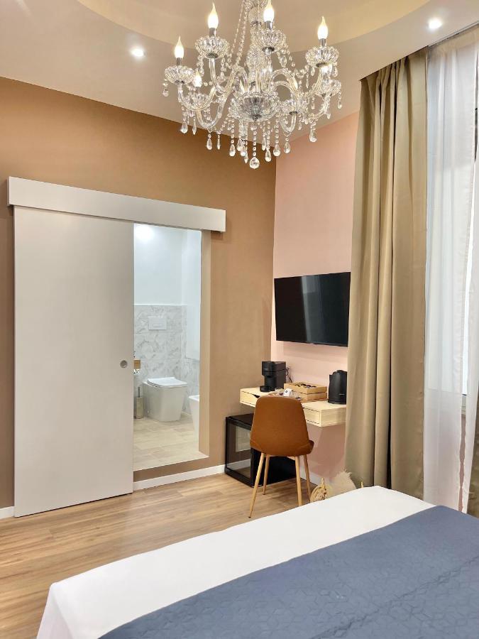 Regina Elena Rooms Pescara Esterno foto