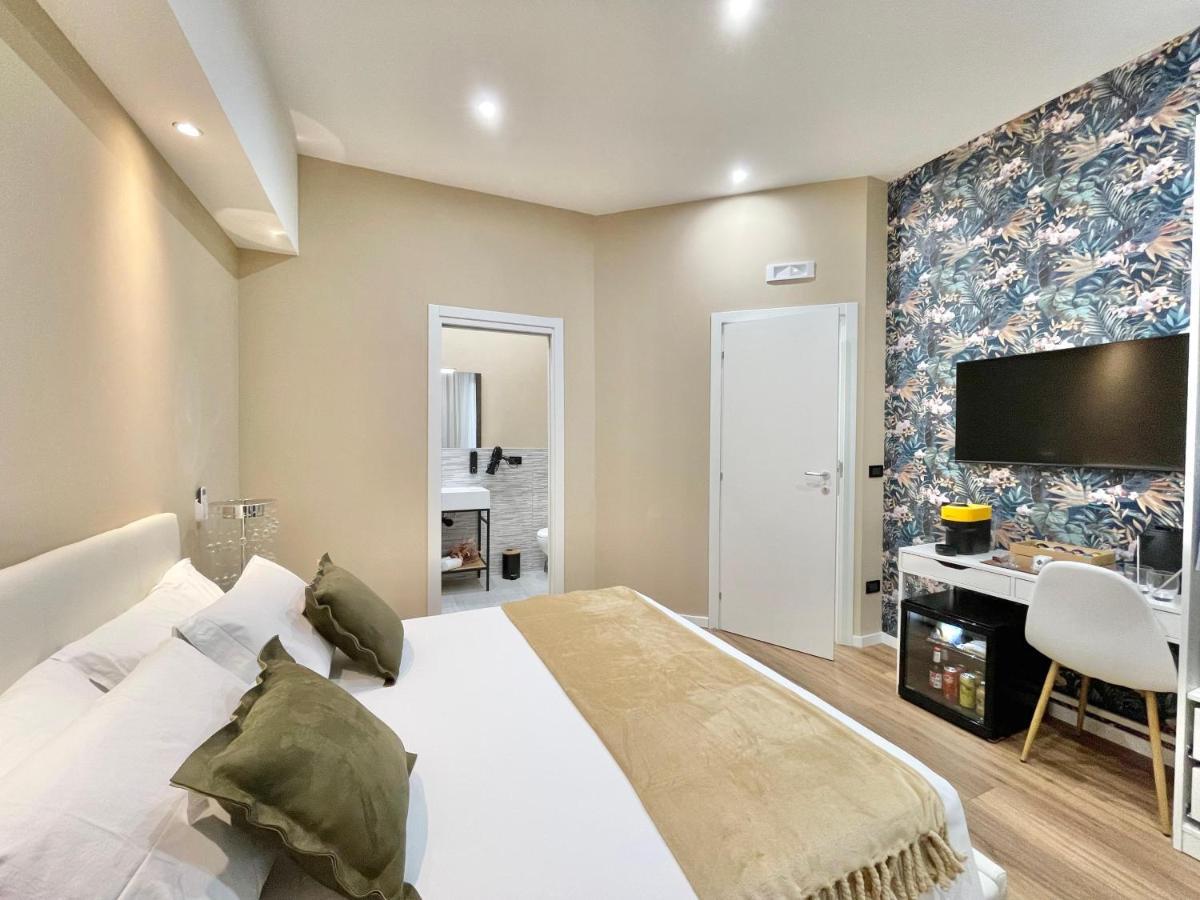Regina Elena Rooms Pescara Esterno foto