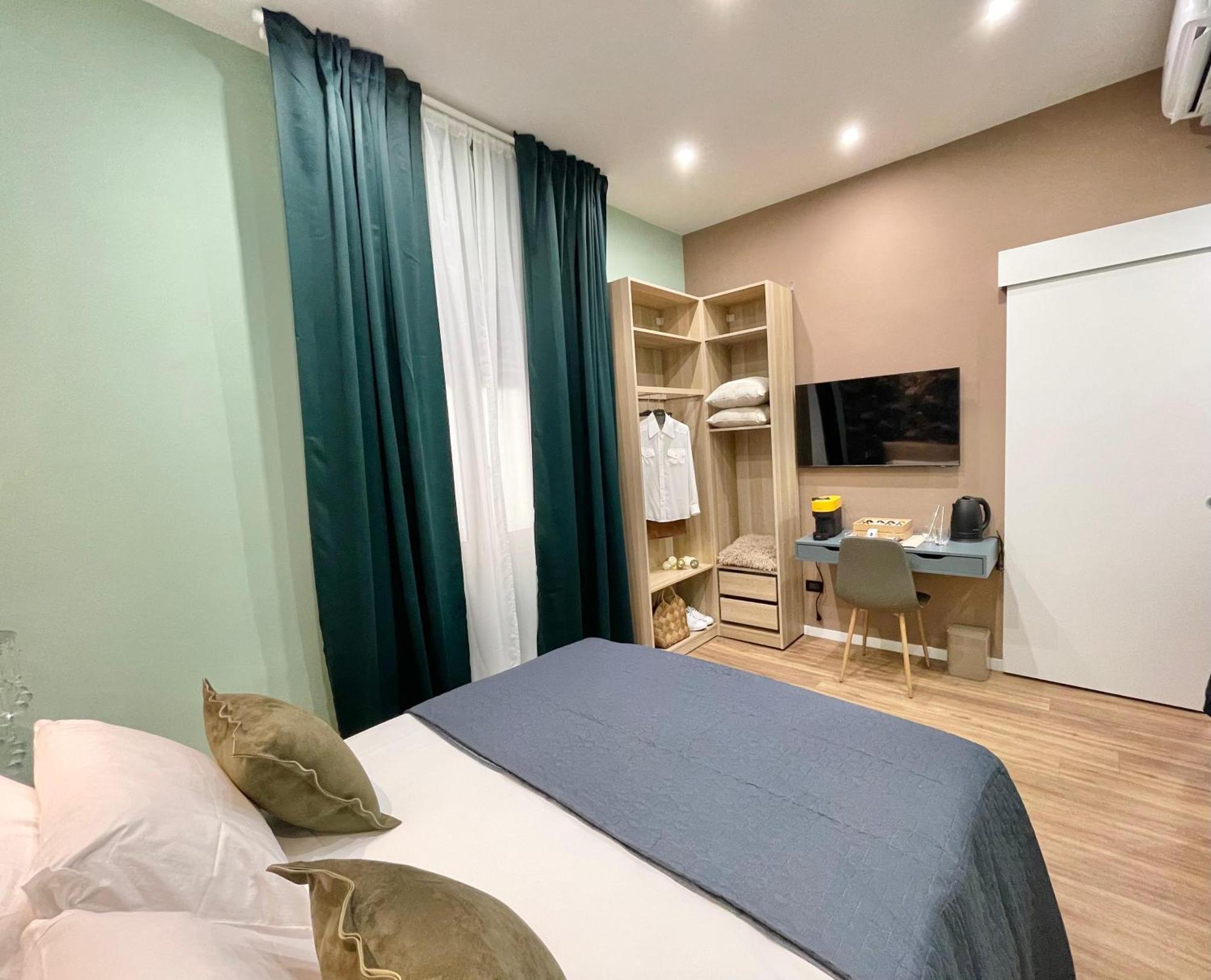 Regina Elena Rooms Pescara Esterno foto
