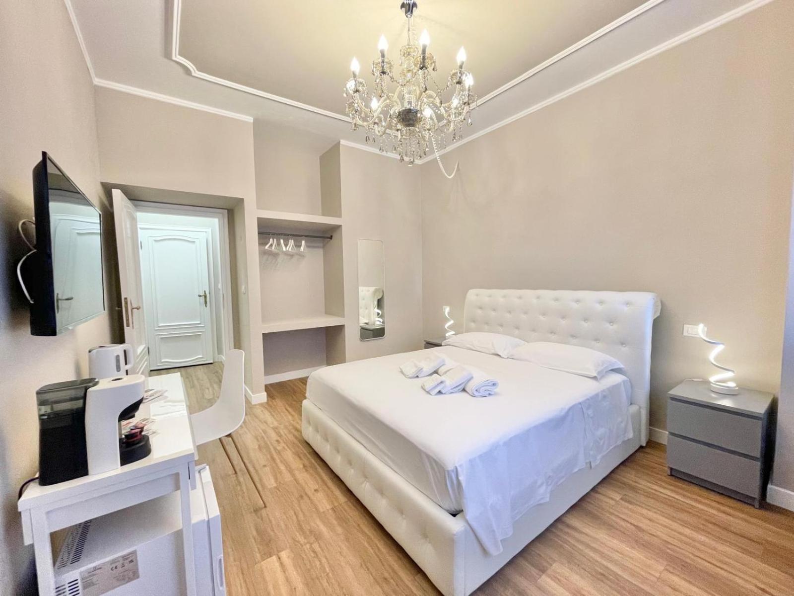 Regina Elena Rooms Pescara Esterno foto